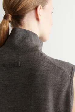 MERINO WOOL ROLL-NECK VEST