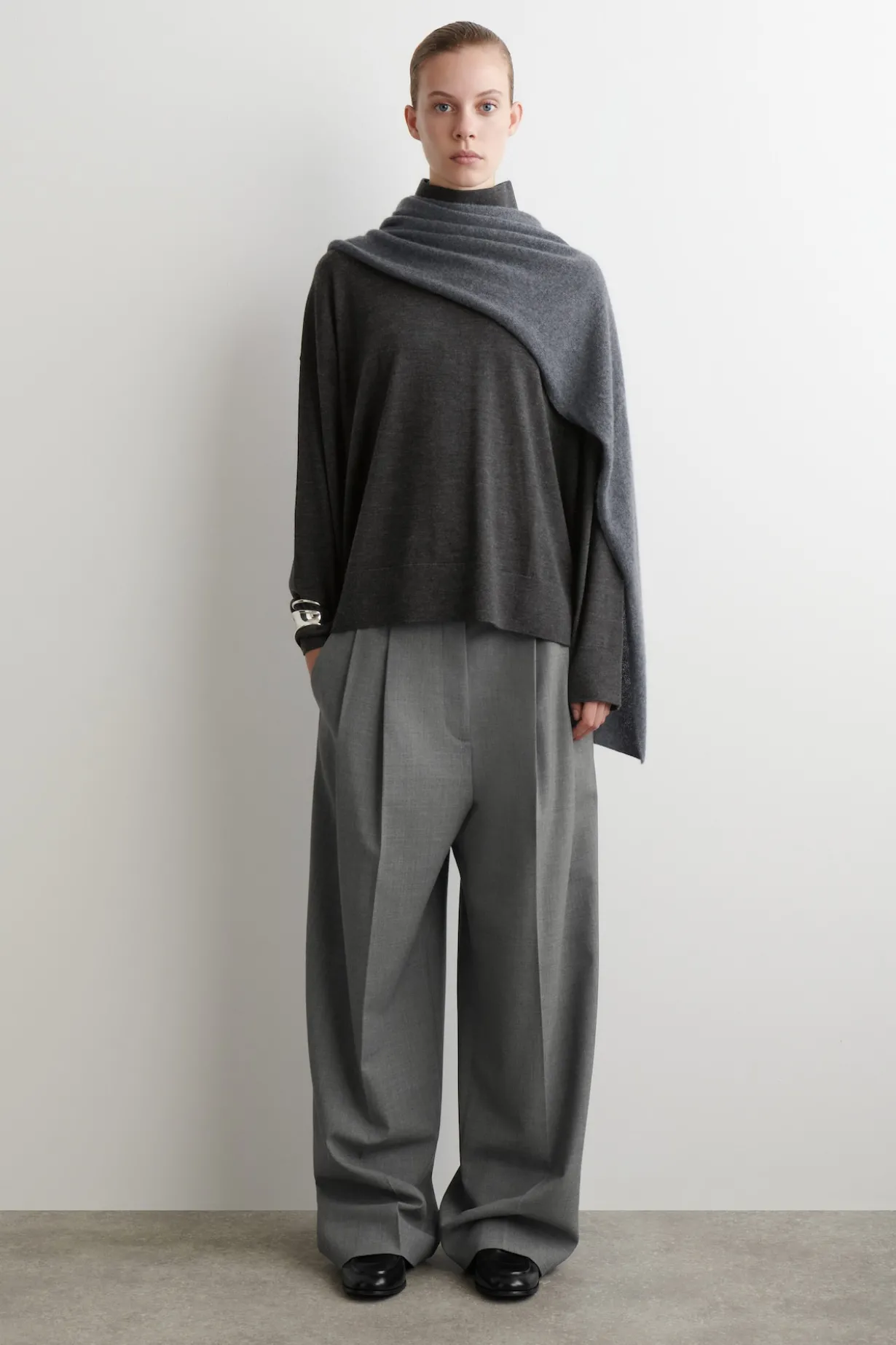 MERINO WOOL TURTLENECK SWEATER