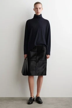 MERINO WOOL TURTLENECK SWEATER