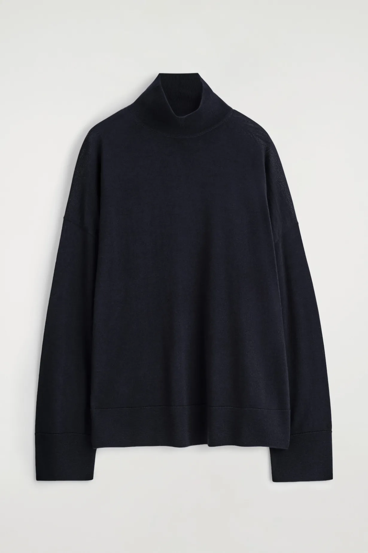 MERINO WOOL TURTLENECK SWEATER