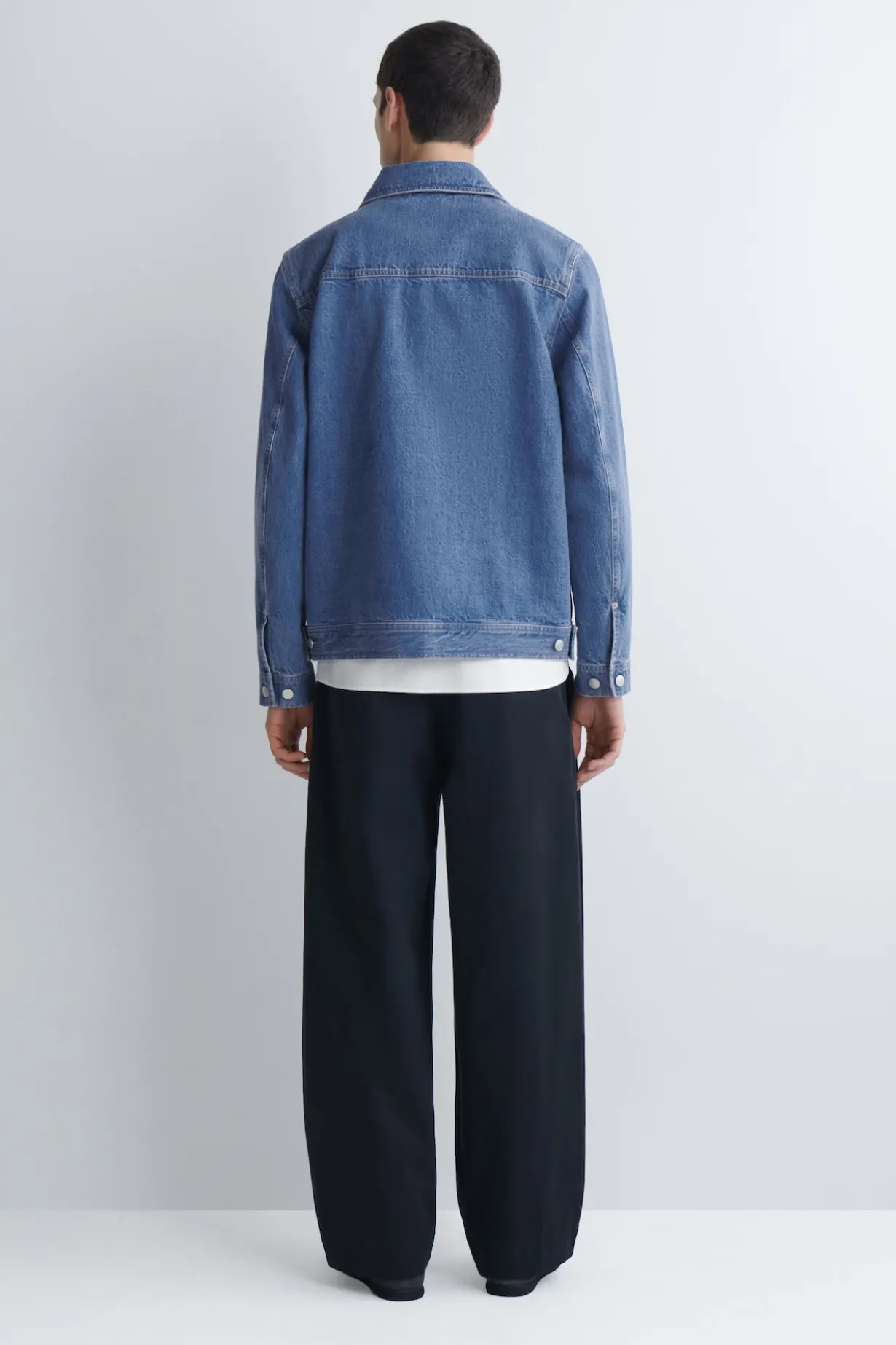 MINIMAL DENIM JACKET