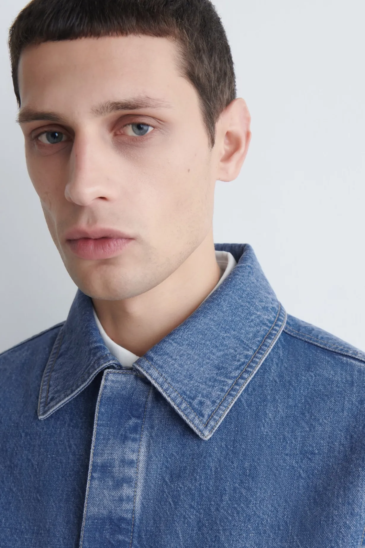 MINIMAL DENIM JACKET