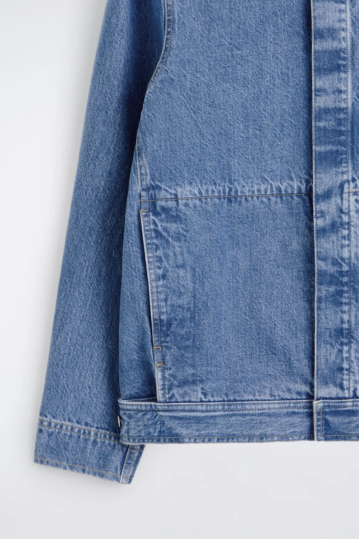 MINIMAL DENIM JACKET