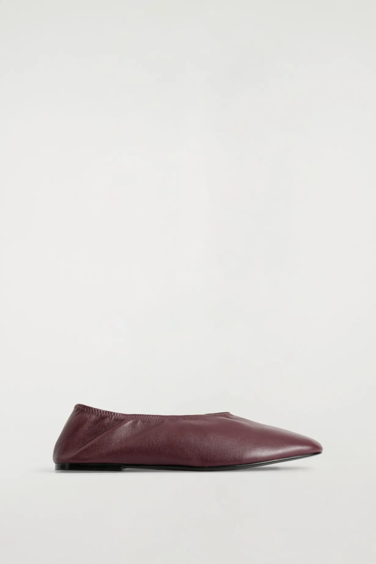 MINIMAL LEATHER BALLET FLATS