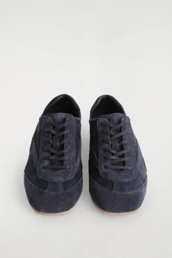 MINIMAL SUEDE SNEAKERS