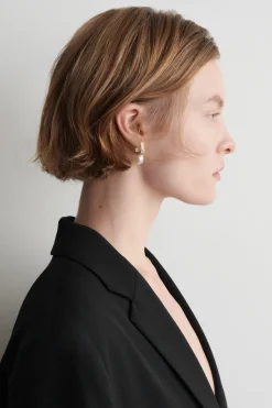 MISMATCHED RECTANGULAR PEARL DROP EARRINGS