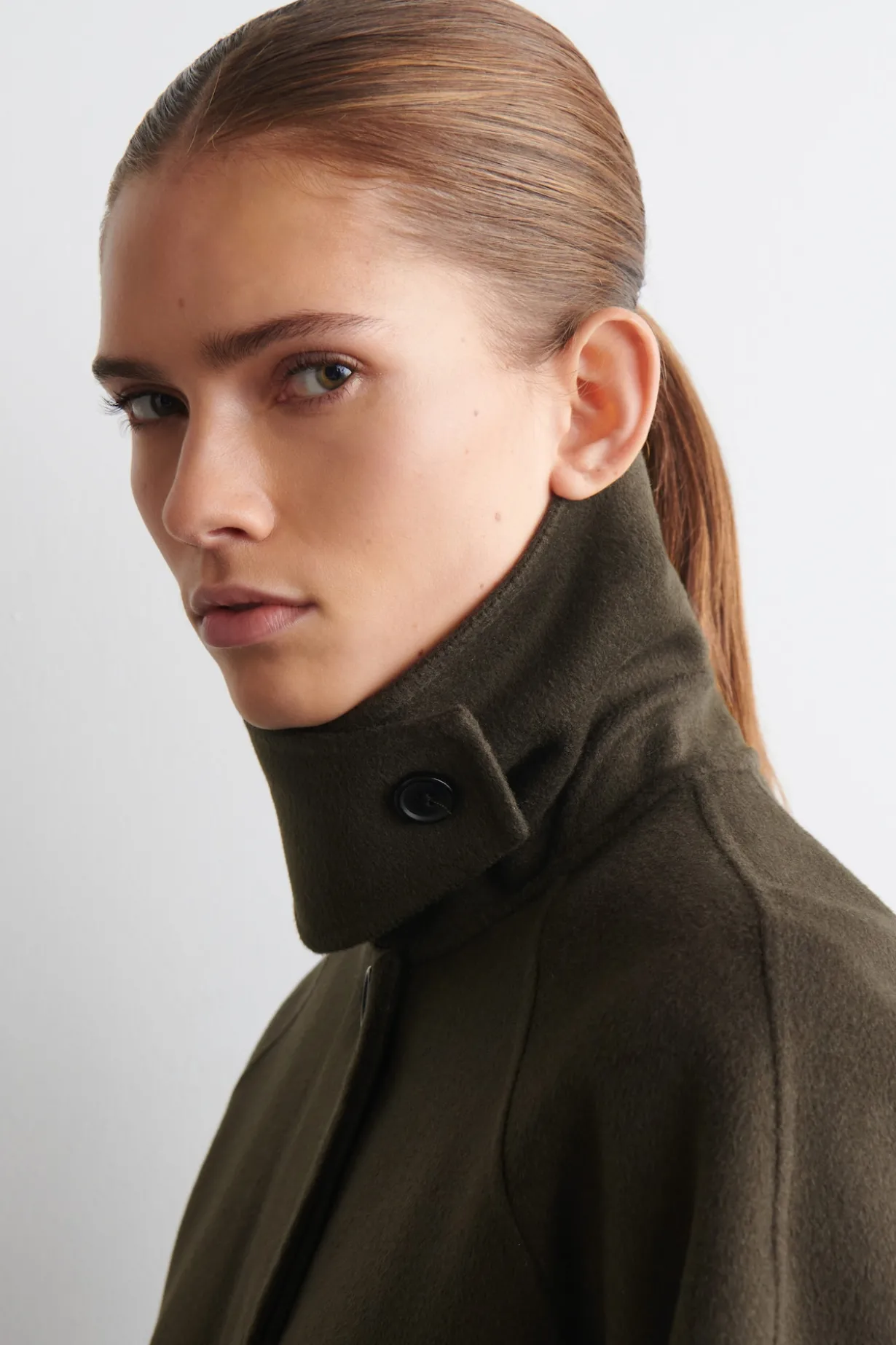 MOCK-NECK DOUBLE-FACED WOOL SHORT COAT