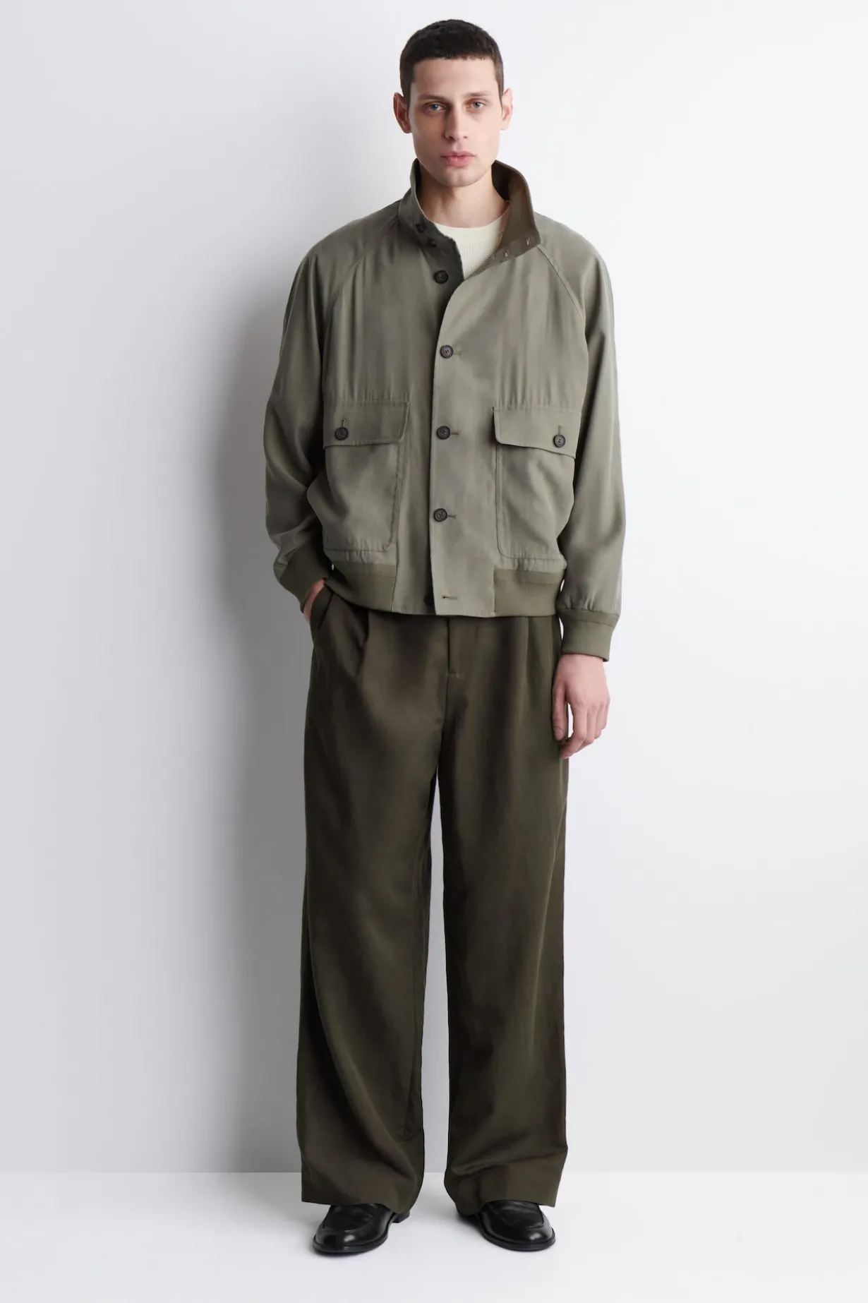 MOCK-NECK TWILL BLOUSON JACKET
