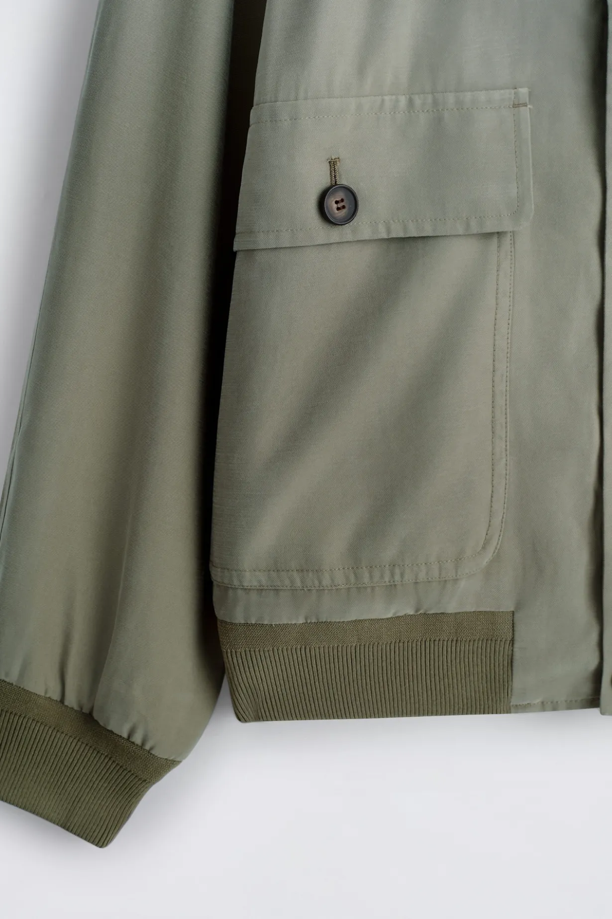 MOCK-NECK TWILL BLOUSON JACKET