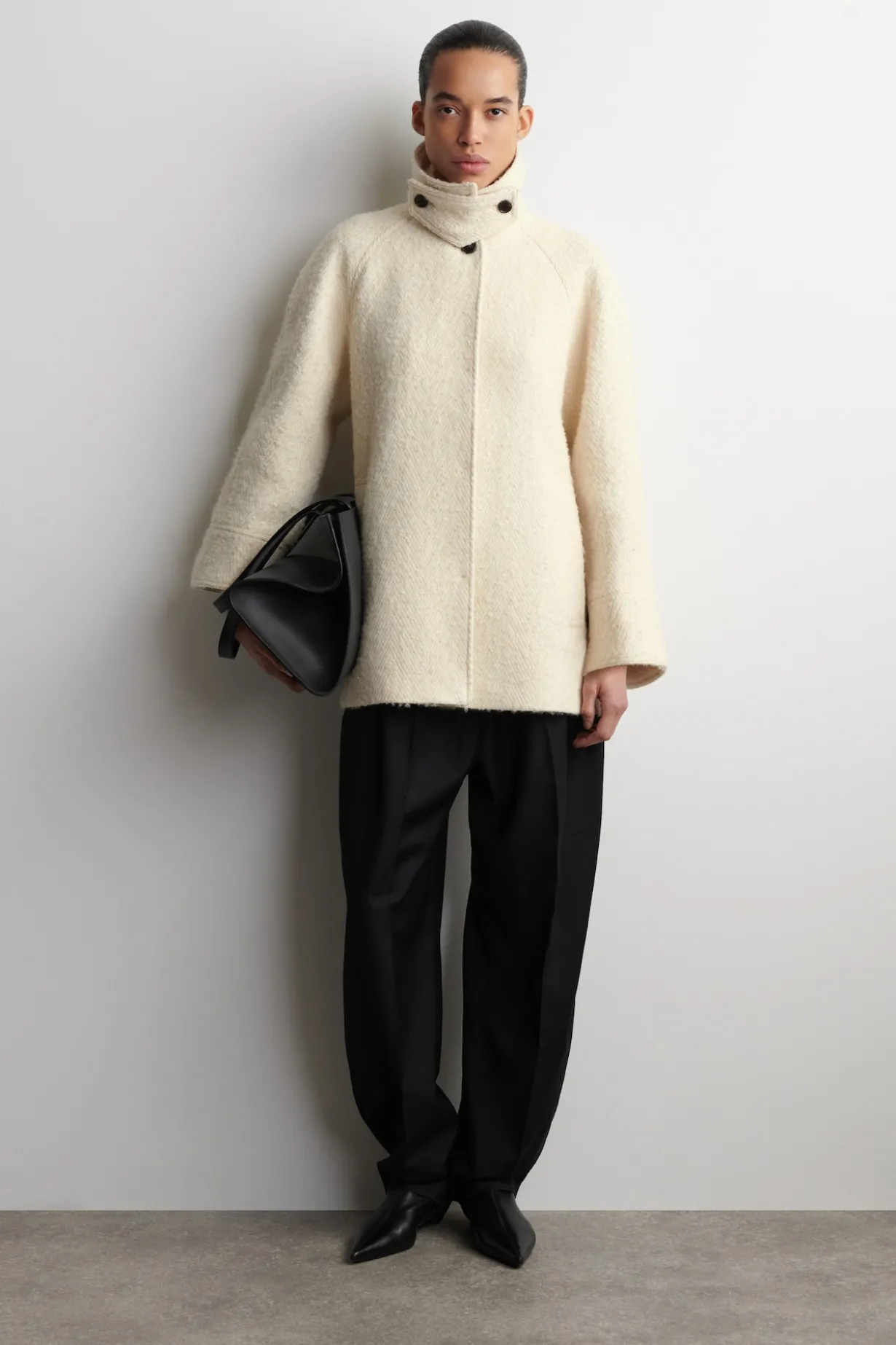 MOCK-NECK WOOL-HERRINGBONE SHORT COAT