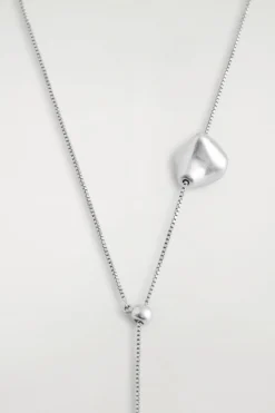 MOLTEN PENDANT NECKLACE