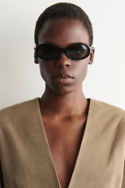 OVAL SUNGLASSES