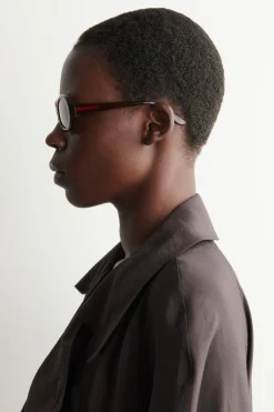 OVAL SUNGLASSES