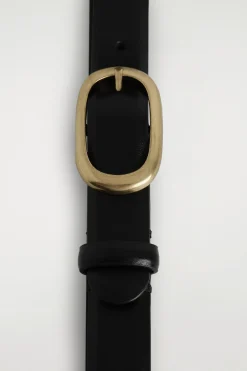 OVAL-BUCKLE LEATHER BELT