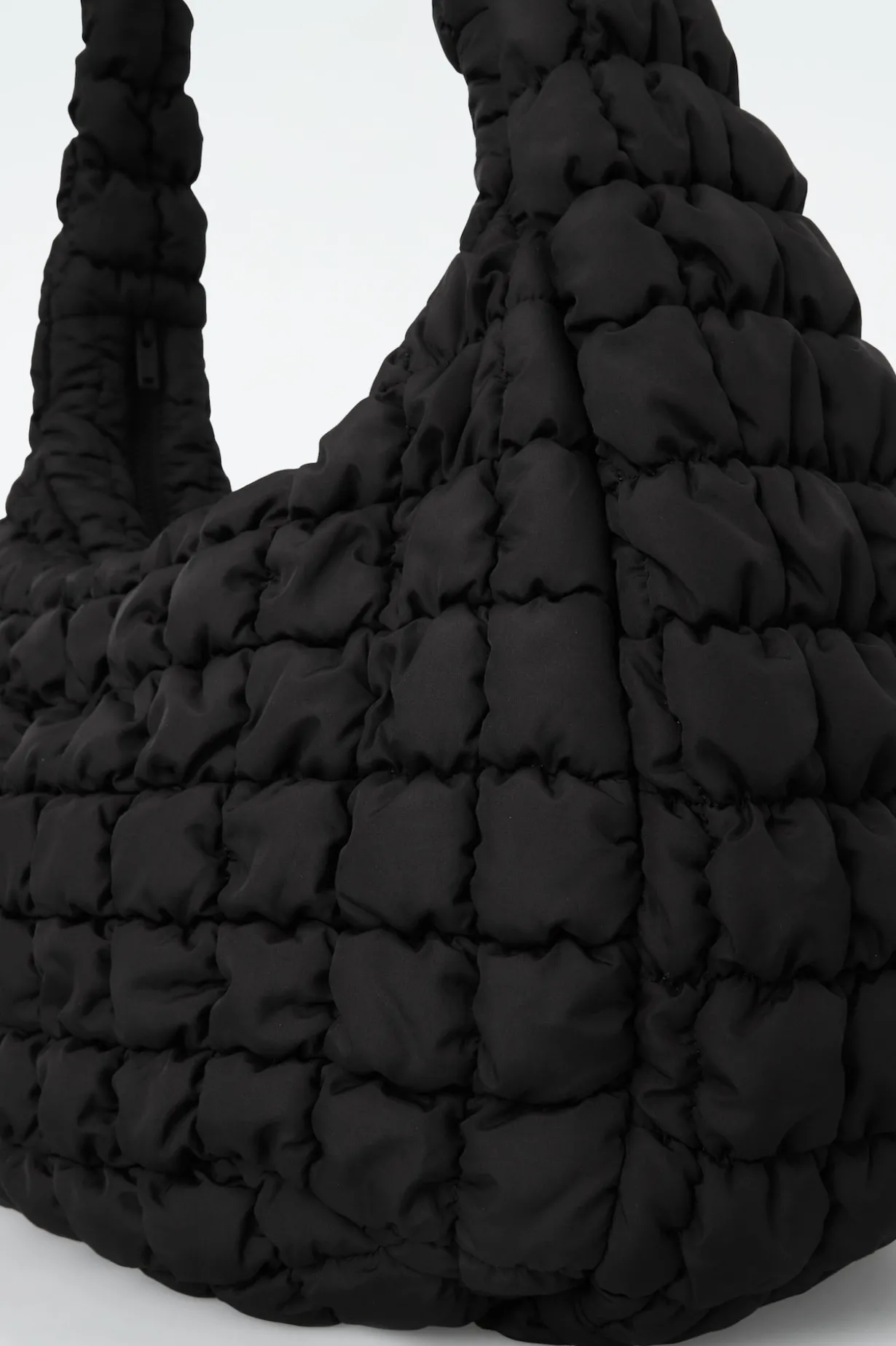 OVERSIZED QUILTED CROSSBODY BAG