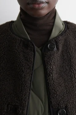 OVERSIZED QUILTED DOWN GILET