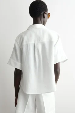 OVERSIZED SHORT-SLEEVED LINEN SHIRT
