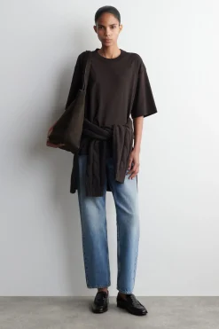 OVERSIZED T-SHIRT