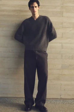OVERSIZED WOOL-YAK V-NECK SWEATER