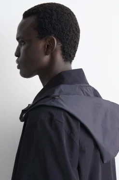 PACKABLE-HOOD WINDBREAKER JACKET