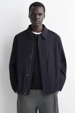PACKABLE-HOOD WINDBREAKER JACKET