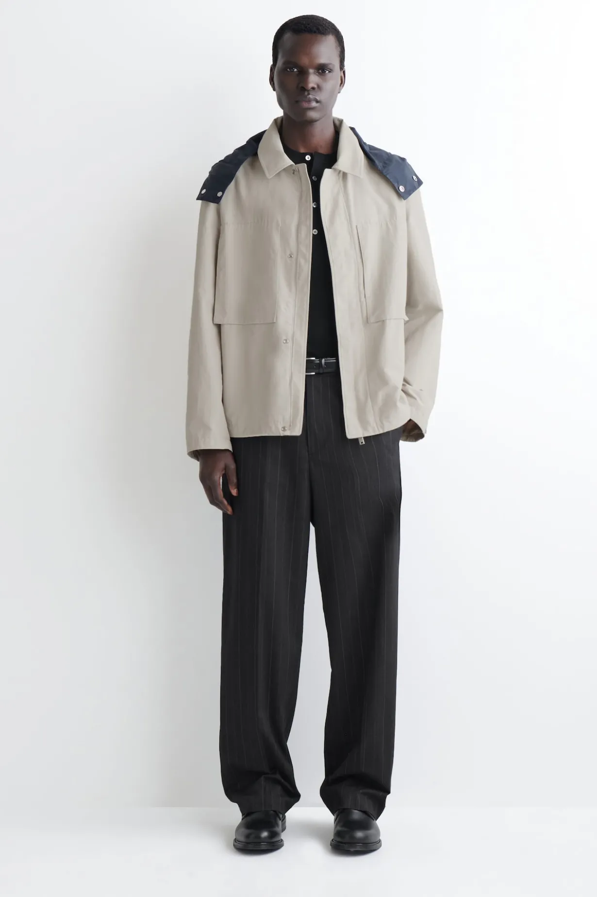 PACKABLE-HOOD WINDBREAKER JACKET