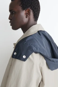 PACKABLE-HOOD WINDBREAKER JACKET