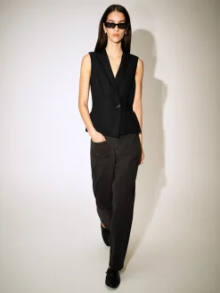 PATCH-POCKET STRAIGHT-LEG JEANS