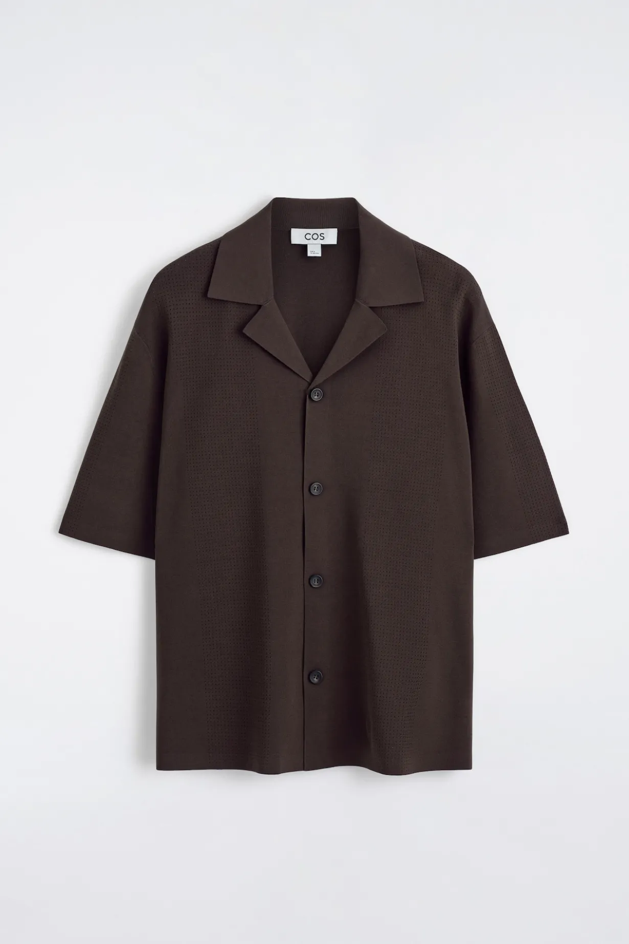 PERFORATED KNITTED SHORT-SLEEVED SHIRT