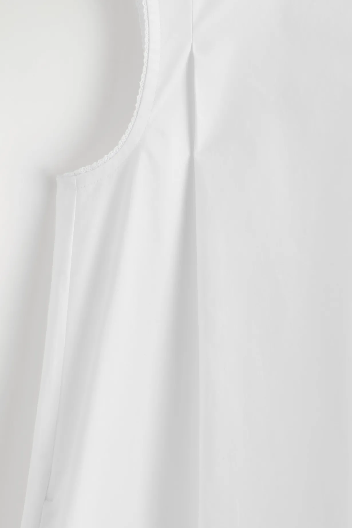 PICOT-TRIMMED PLEATED MINI DRESS