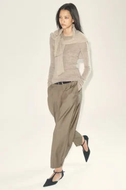 PLEATED BARREL-LEG WOOL PANTS