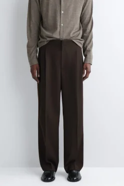 PLEATED RELAXED-FIT STRAIGHT-LEG TROUSERS