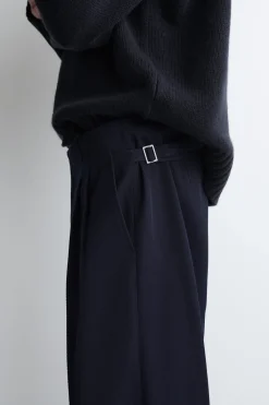 PLEATED RELAXED-FIT STRAIGHT-LEG TROUSERS