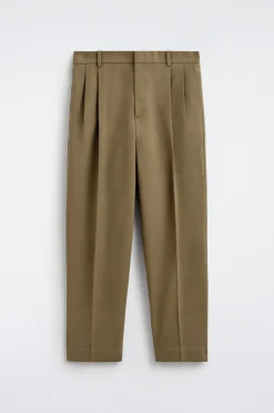 PLEATED RELAXED-FIT TAPERED PANTS