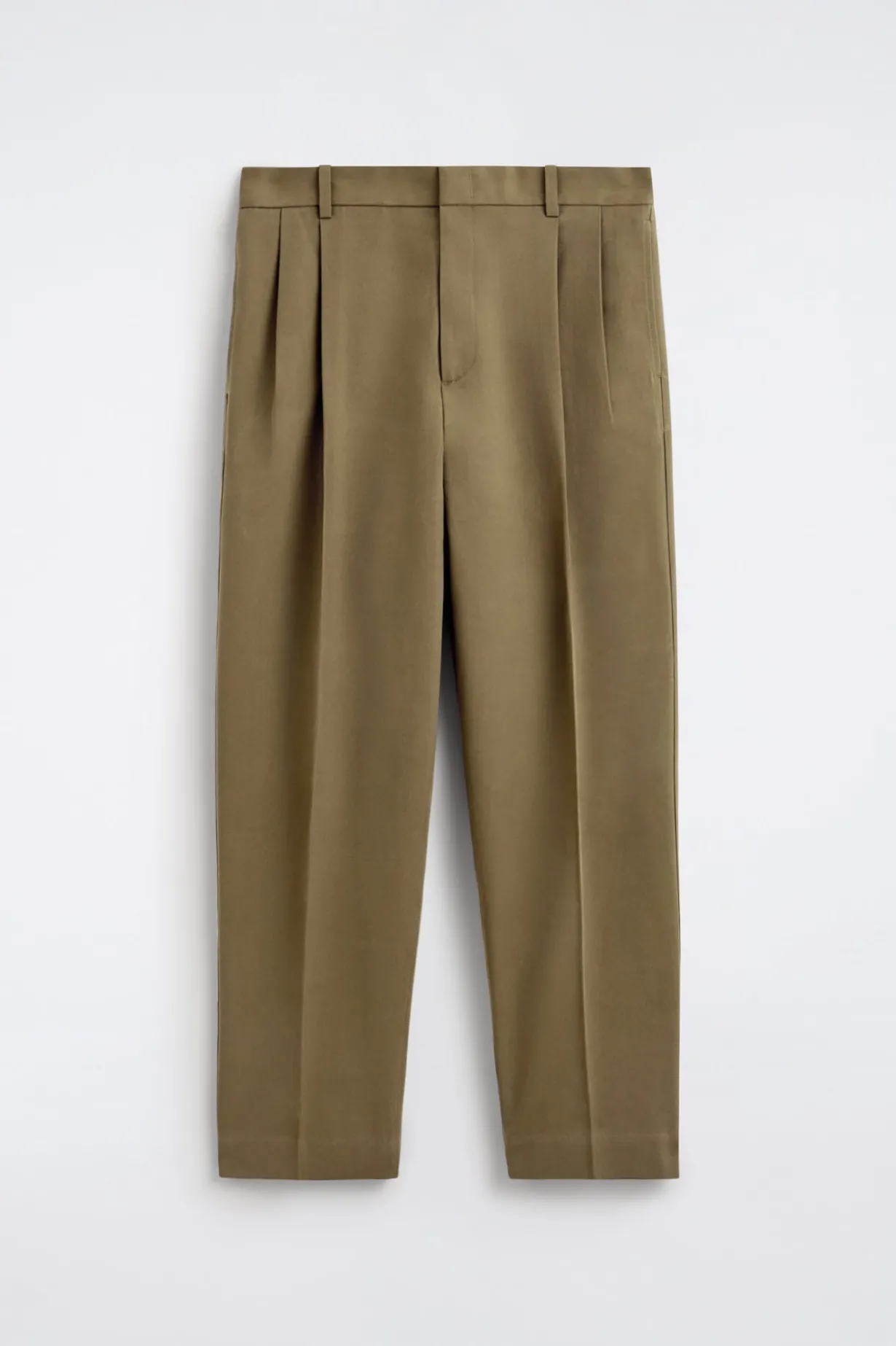 PLEATED RELAXED-FIT TAPERED PANTS