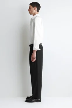 PLEATED RELAXED-FIT TAPERED PANTS