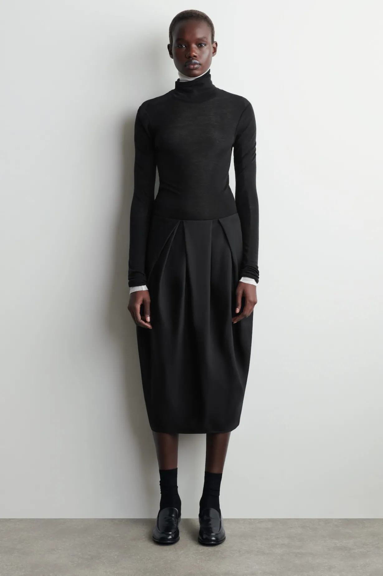 PLEATED WOOL MIDI TULIP SKIRT
