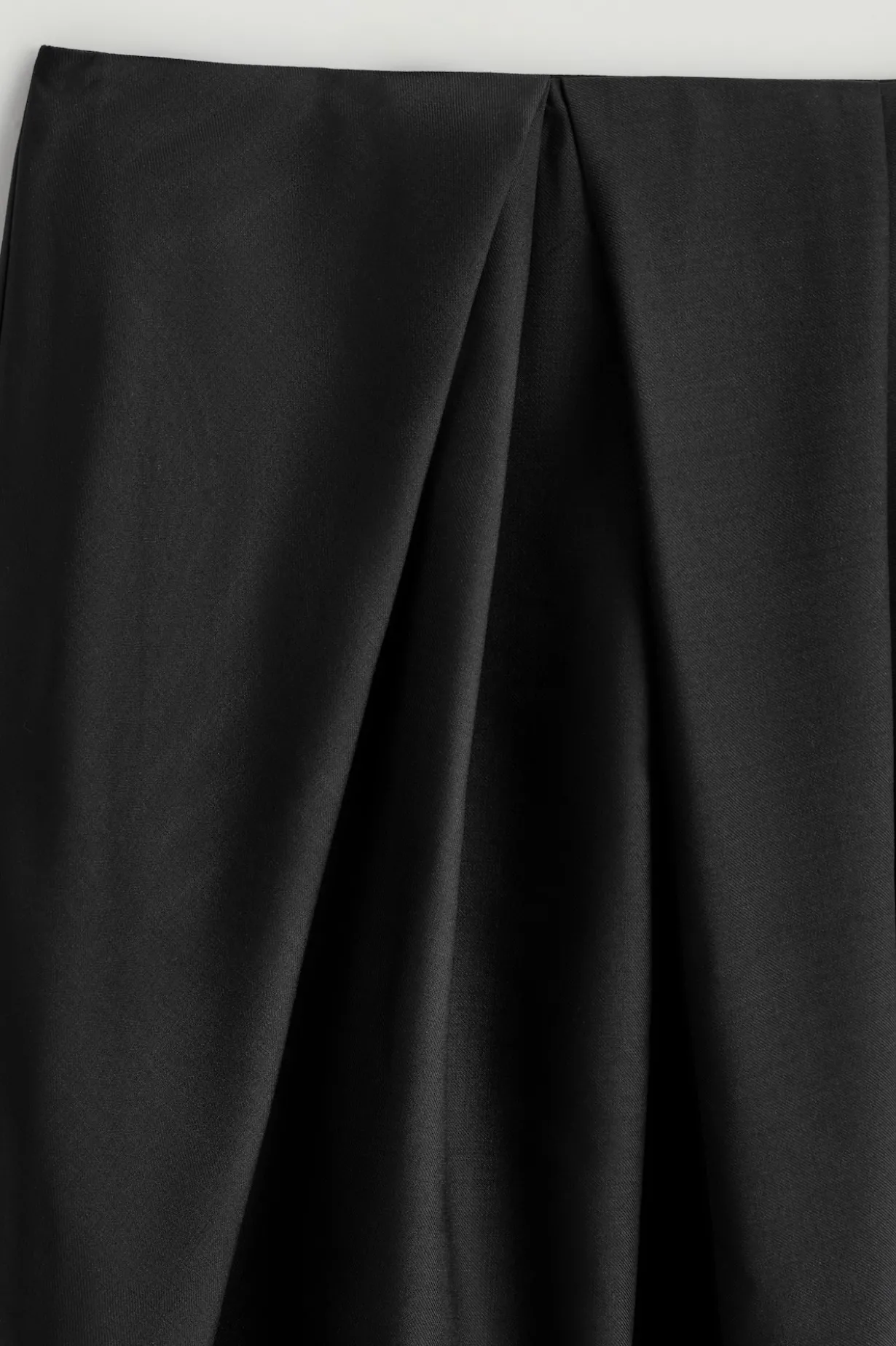PLEATED WOOL MIDI TULIP SKIRT