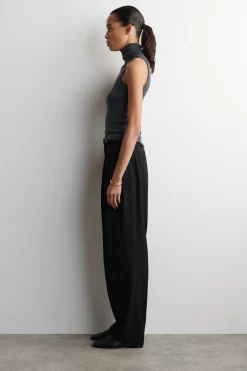 PLEATED WOOL-BLEND TAPERED PANTS