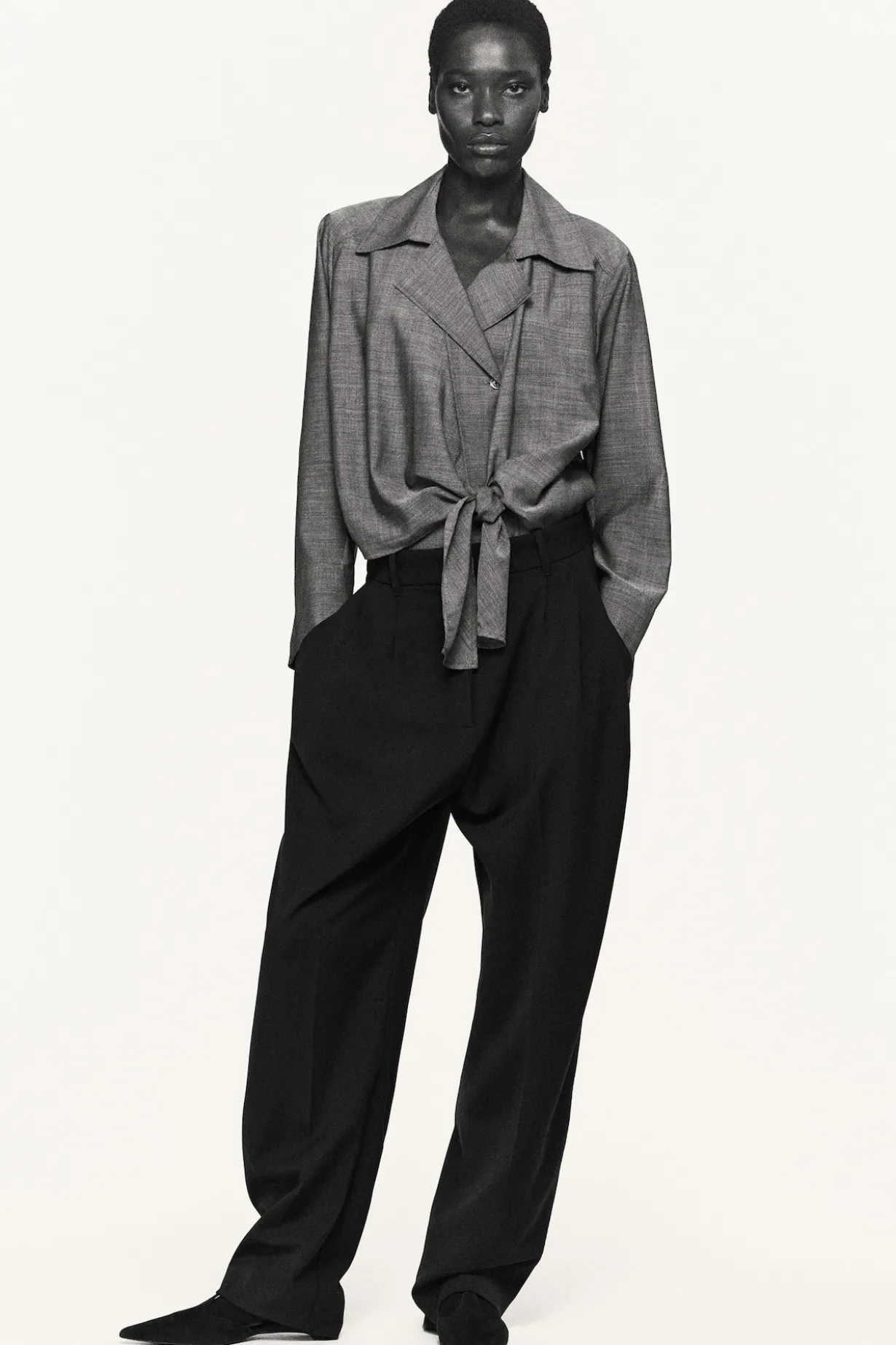 PLEATED WOOL-BLEND TULIP PANTS