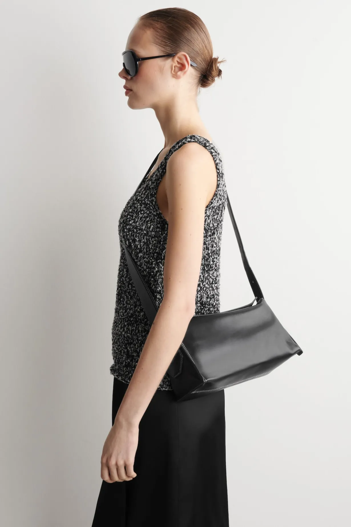 PLINTH CROSSBODY BAG - LEATHER