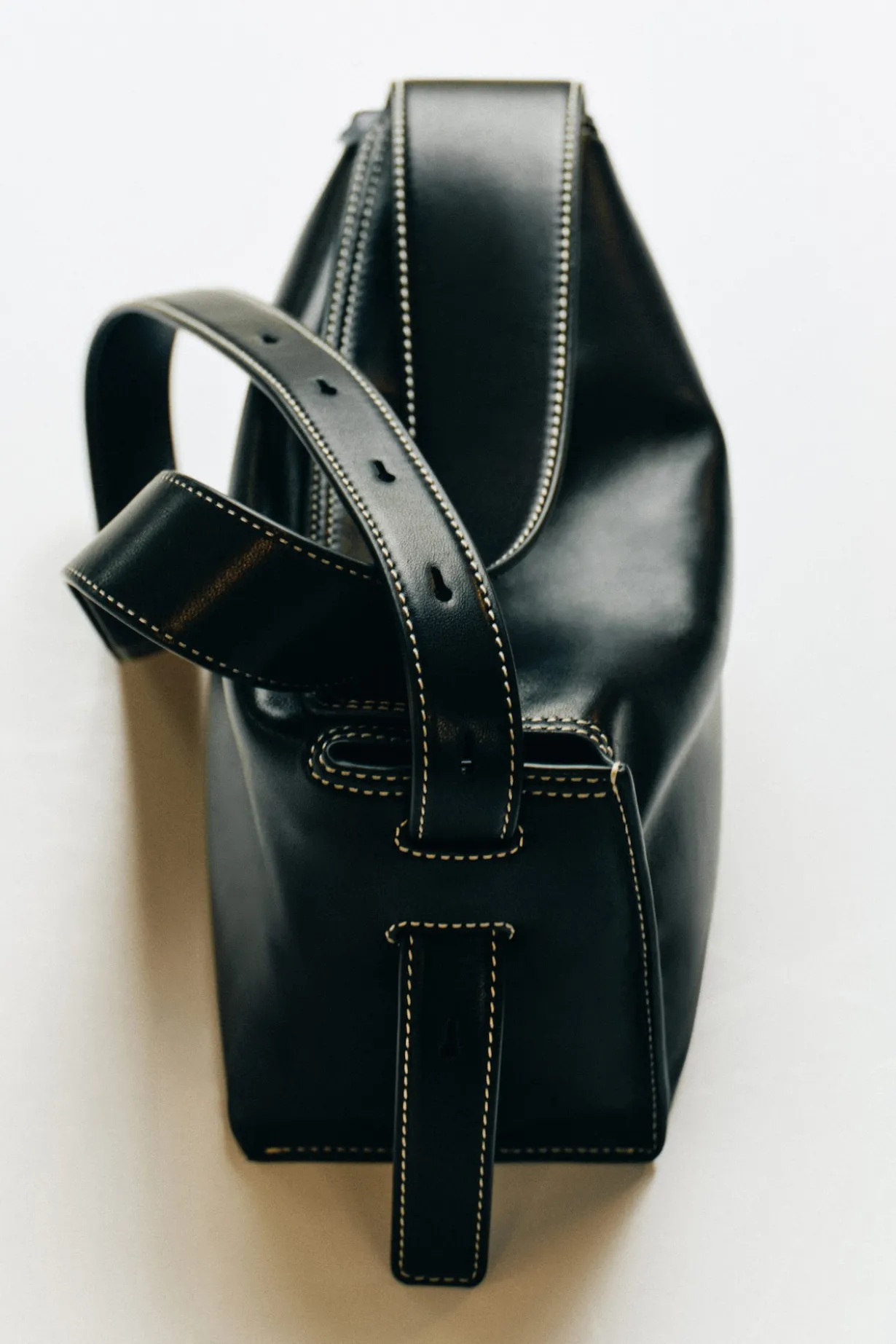 PLINTH CROSSBODY BAG - LEATHER