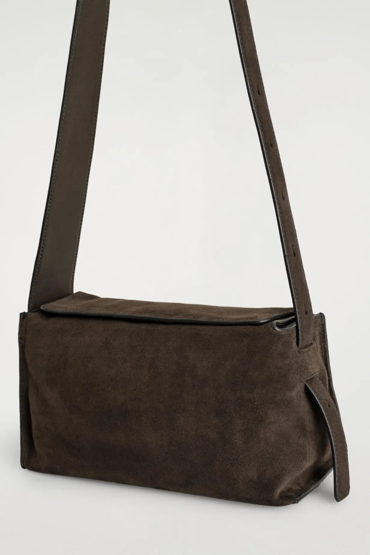PLINTH CROSSBODY BAG - SUEDE