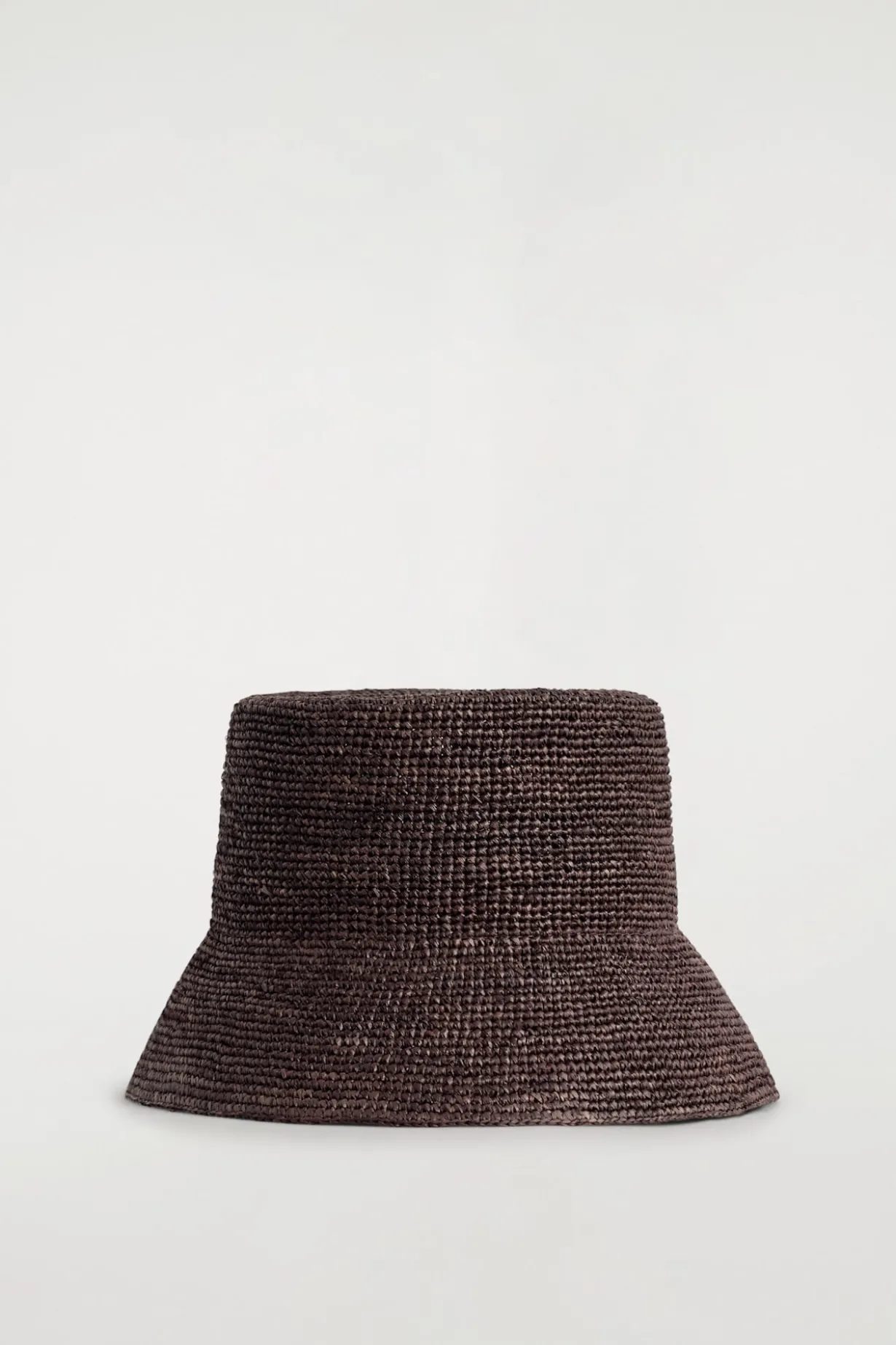 RAFFIA BUCKET HAT