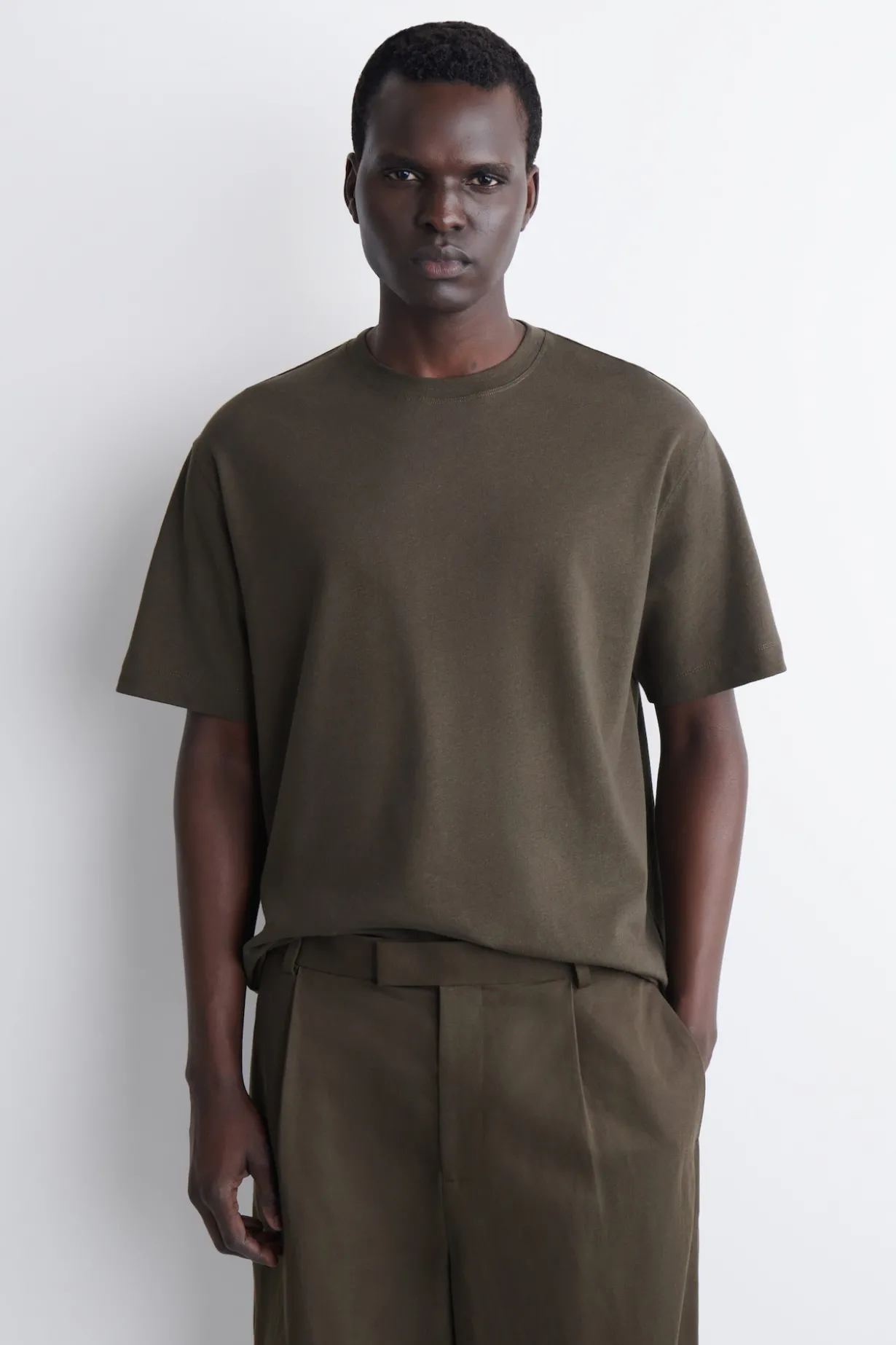 RELAXED COTTON-LINEN T-SHIRT