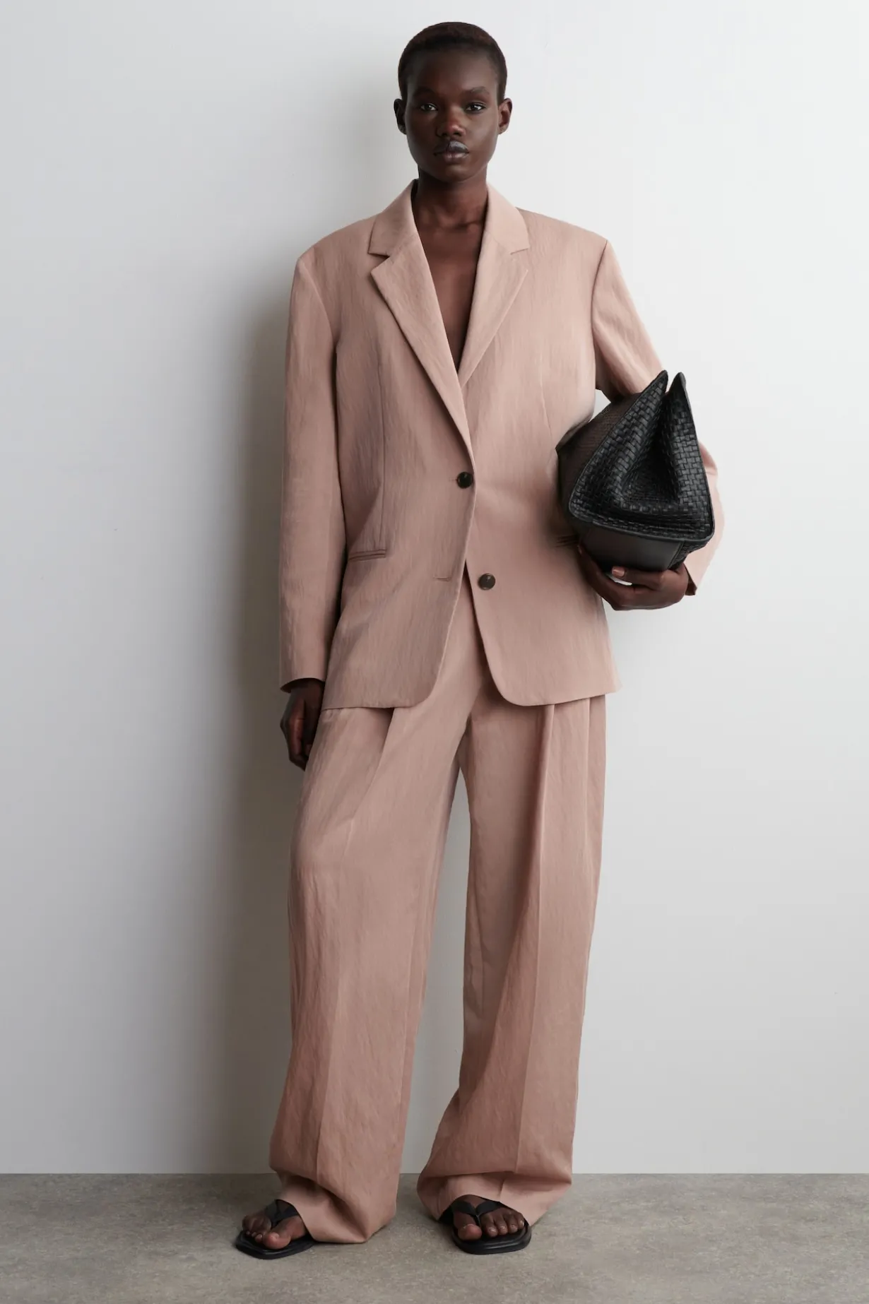 RELAXED FLUID WIDE-LEG PANTS