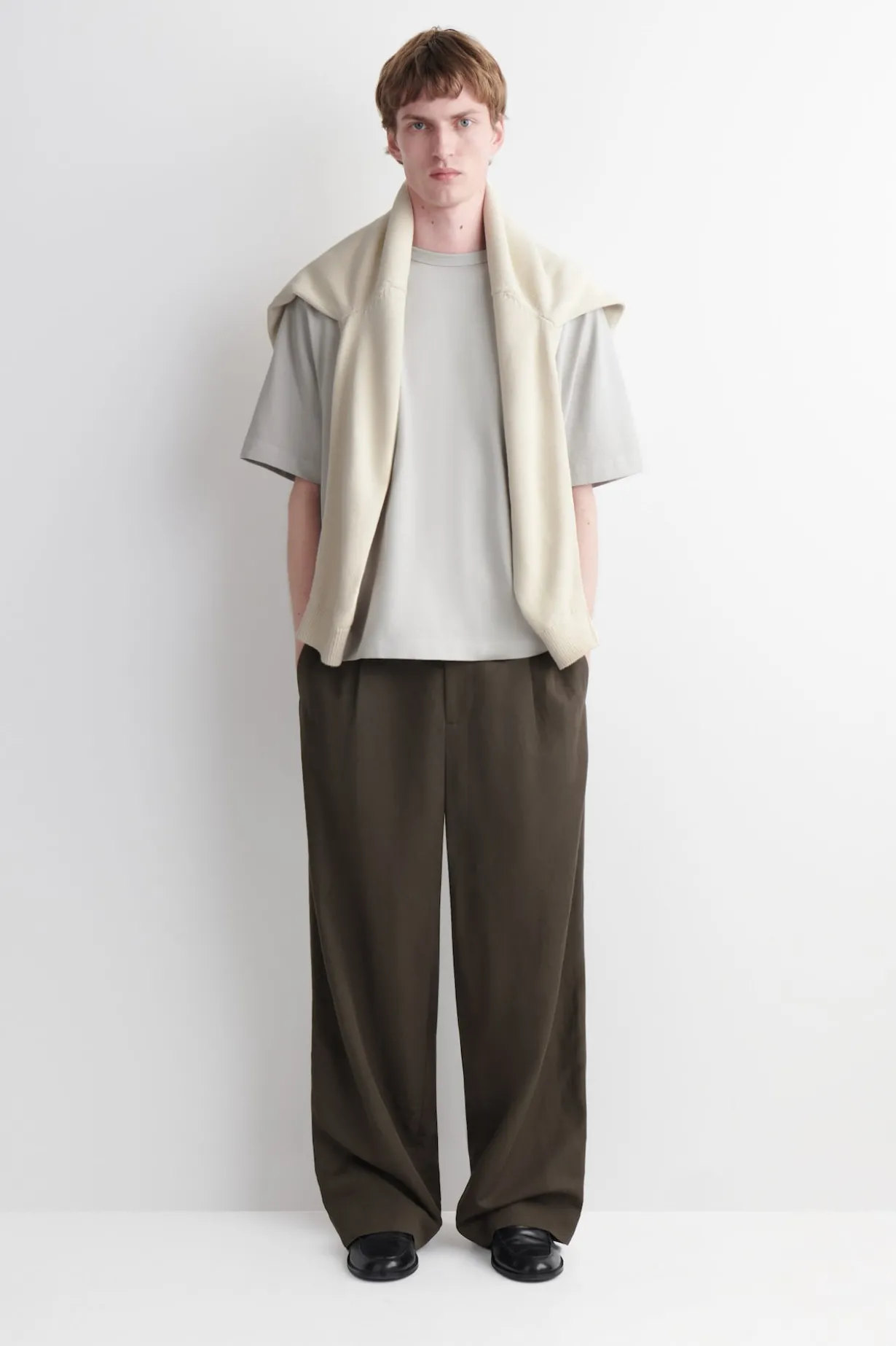 RELAXED HEAVYWEIGHT WASHED-COTTON T-SHIRT