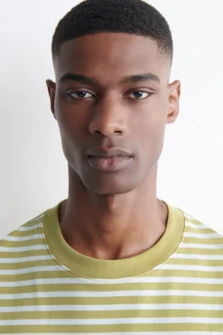 RELAXED LIGHTWEIGHT COTTON T-SHIRT