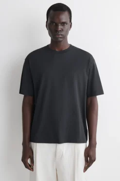 RELAXED LIGHTWEIGHT COTTON T-SHIRT