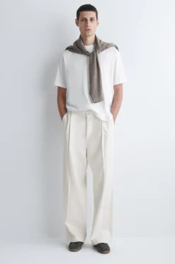 RELAXED LIGHTWEIGHT COTTON T-SHIRT